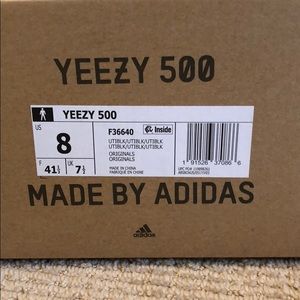 Brand new never worn yeezy 500 by adidas sneakers.